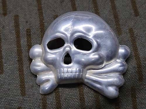 Husarentotenkopf