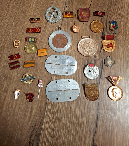 Ddr abzeichen medaillen - ddr,
