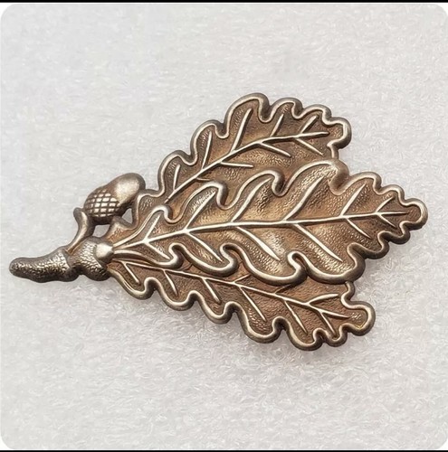Eichenlaub militär abzeichen - eichenlaub,